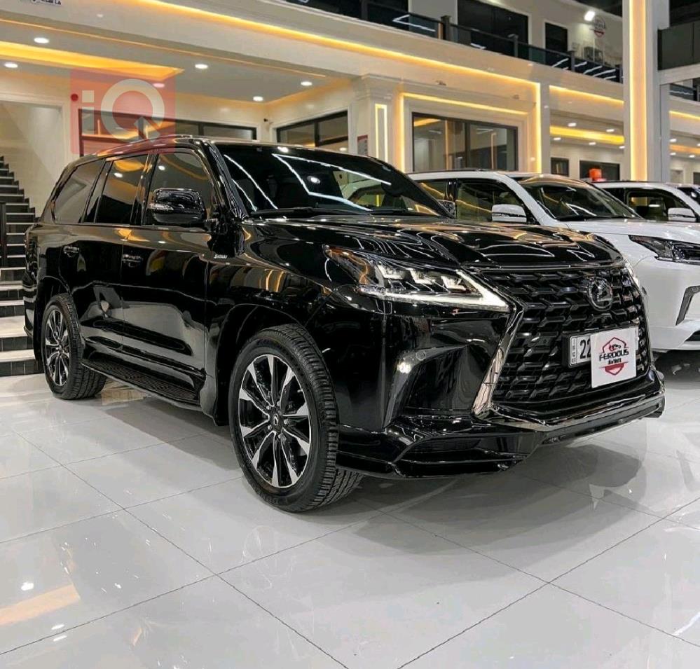 Lexus LX